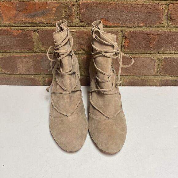 Vince Camuto Khaki Chenai Suede Booties Size 8 NEW - Picture 3 of 10